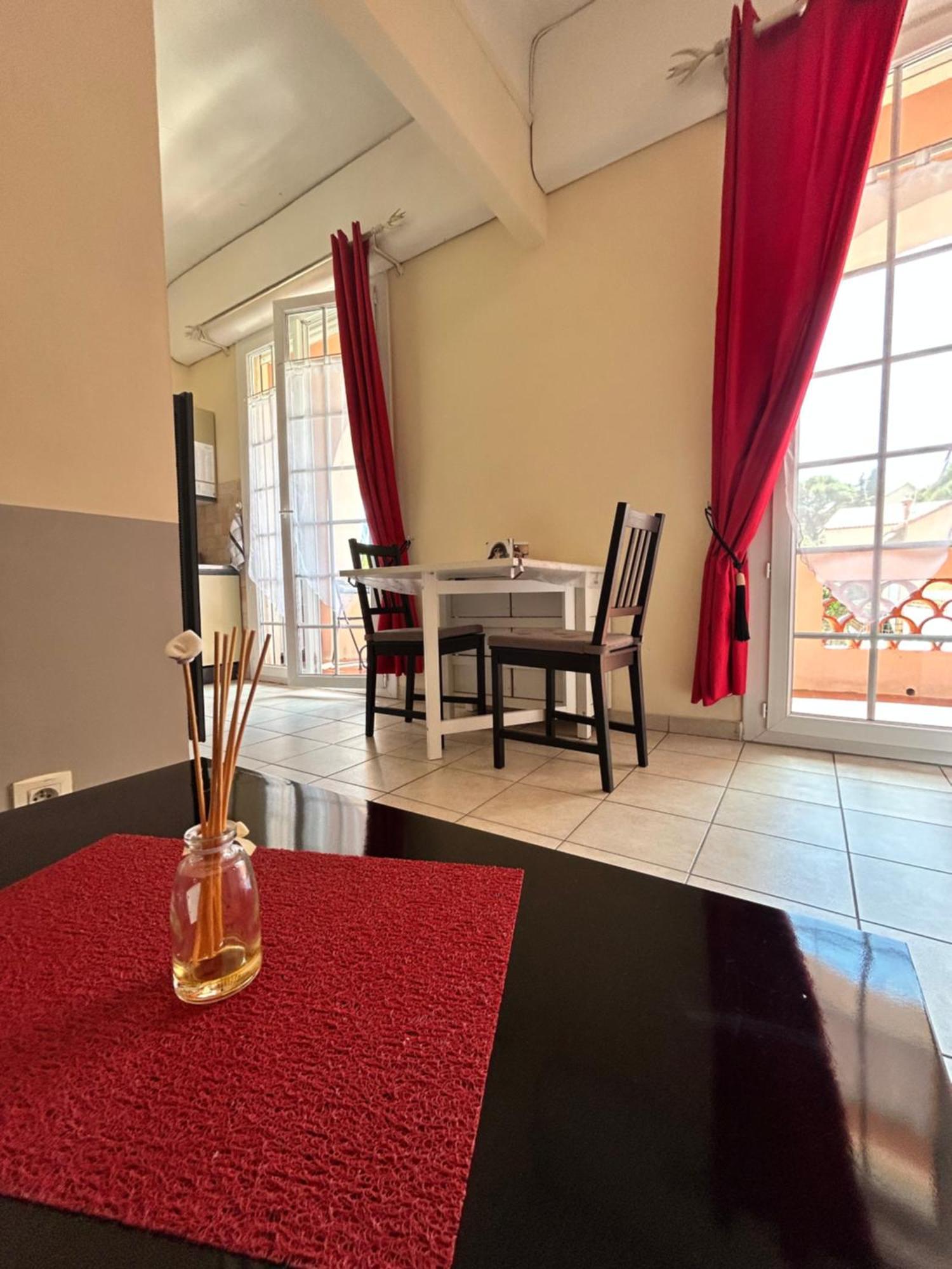 Studio Avec Grand Balcon- Residence De Caractere Bandol Dış mekan fotoğraf