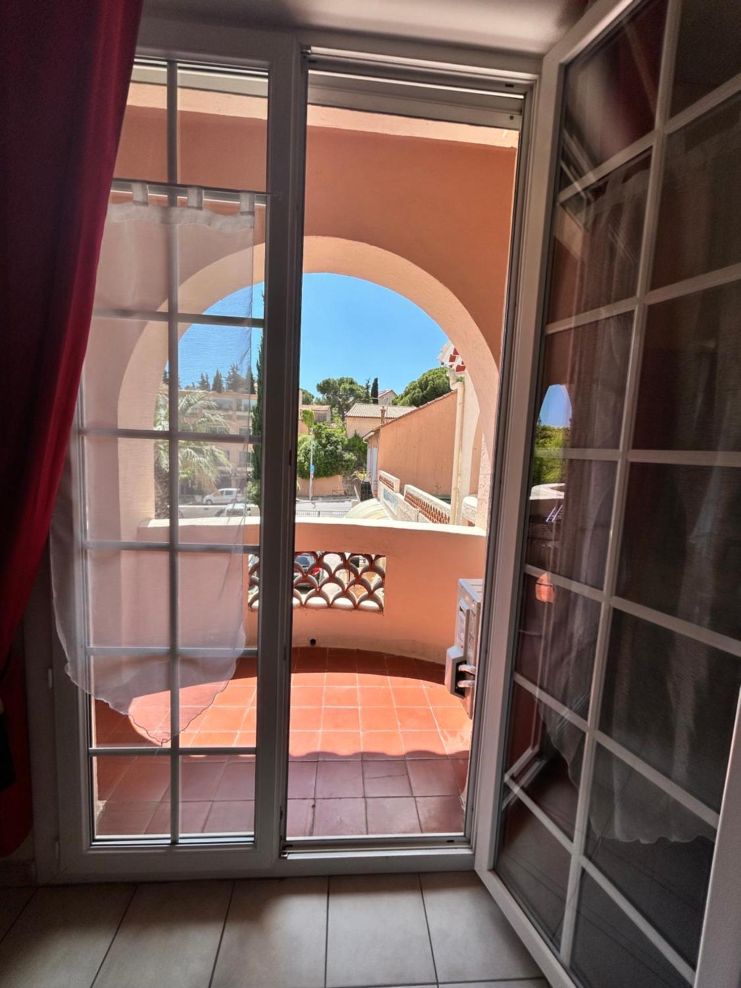 Studio Avec Grand Balcon- Residence De Caractere Bandol Dış mekan fotoğraf