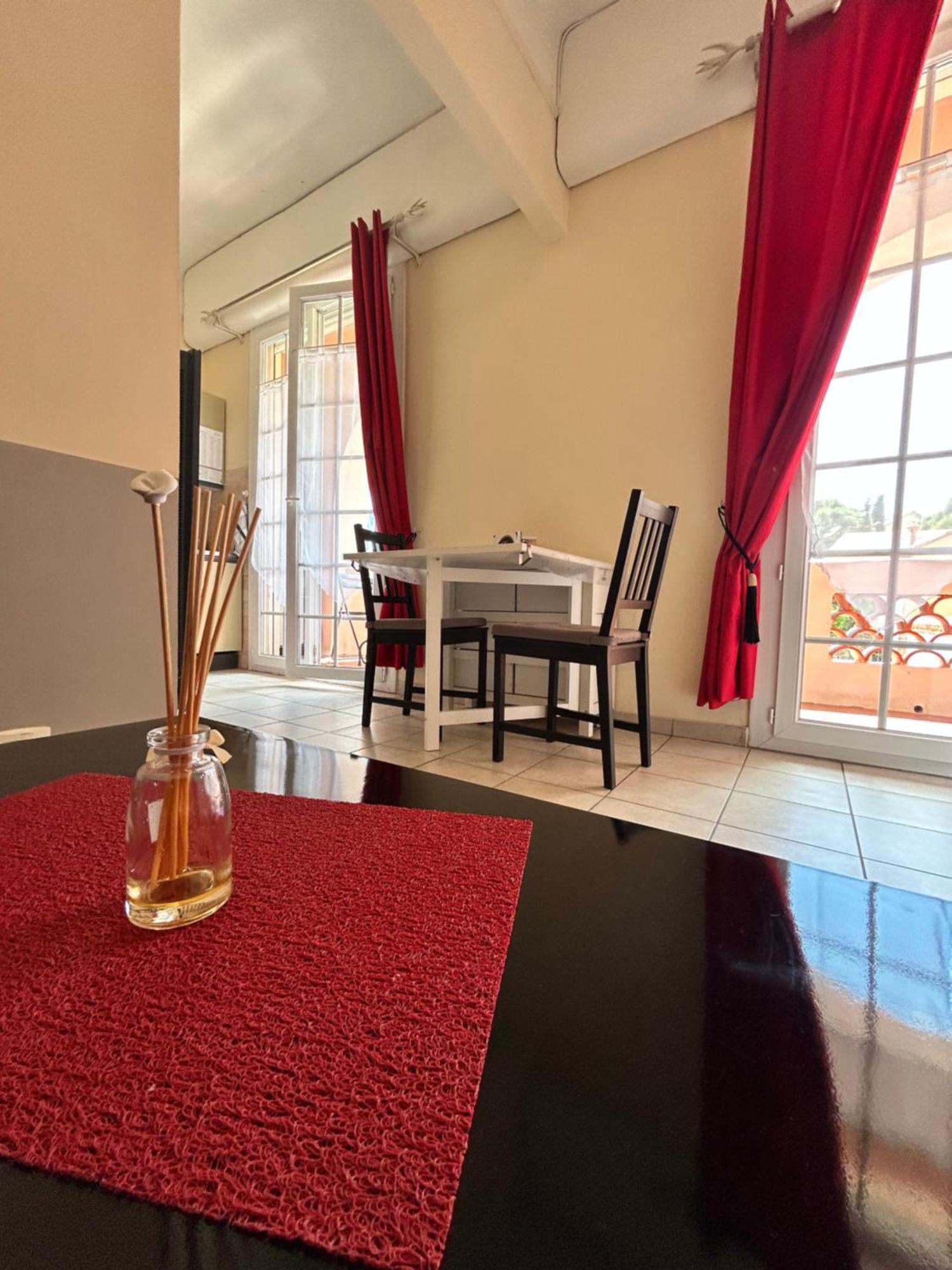 Studio Avec Grand Balcon- Residence De Caractere Bandol Dış mekan fotoğraf