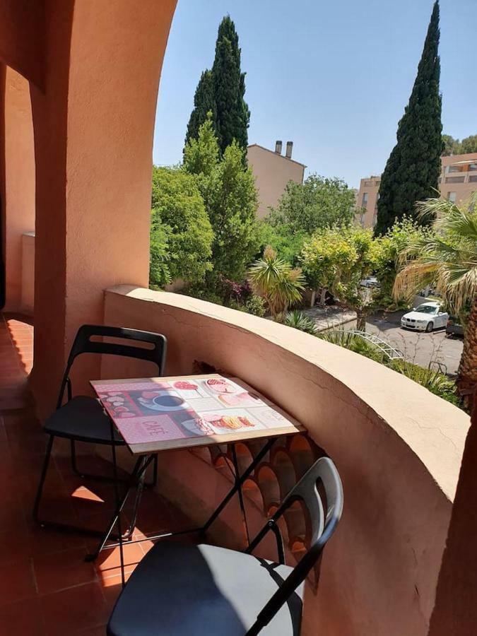 Studio Avec Grand Balcon- Residence De Caractere Bandol Dış mekan fotoğraf
